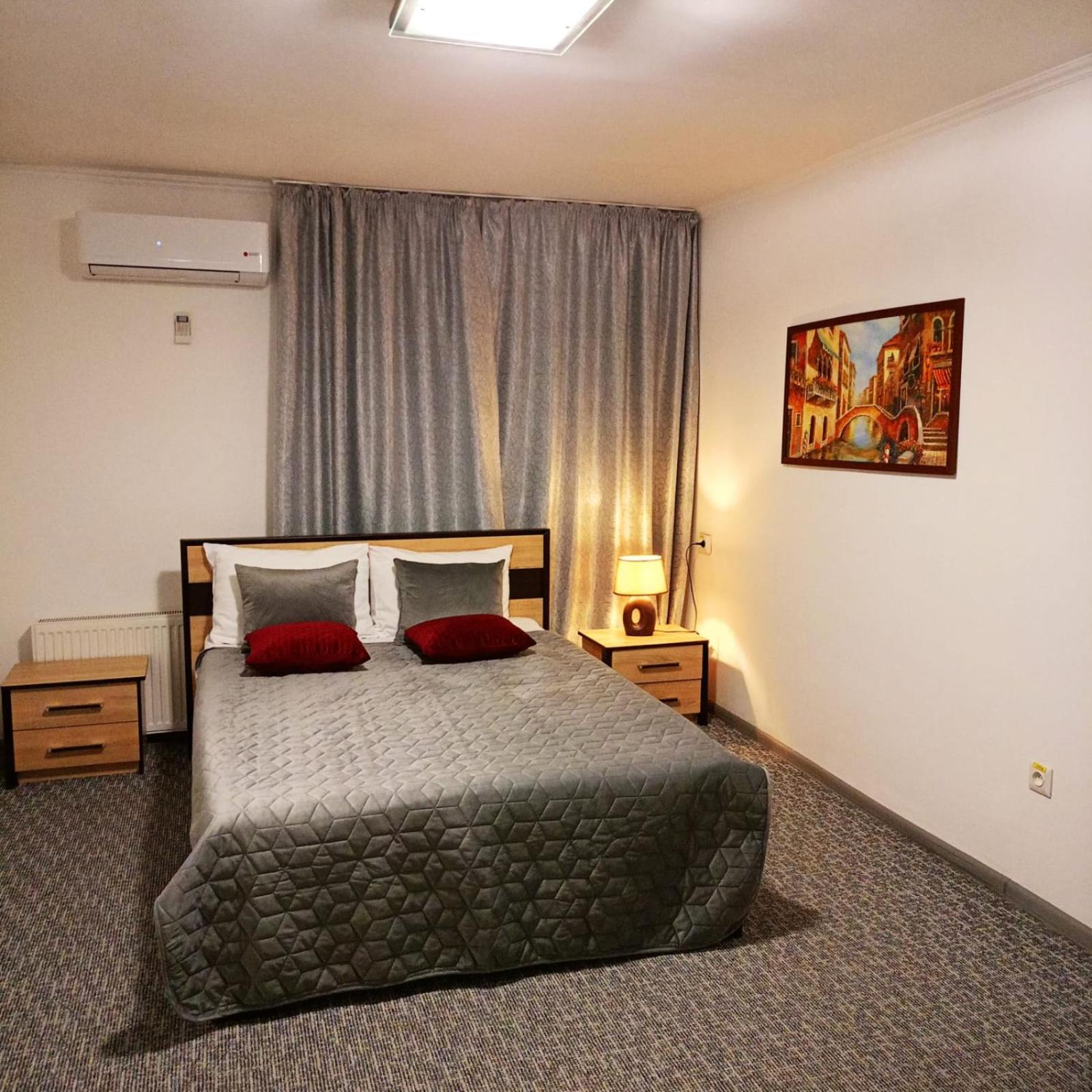 Venus Hotel Odessa Eksteriør billede